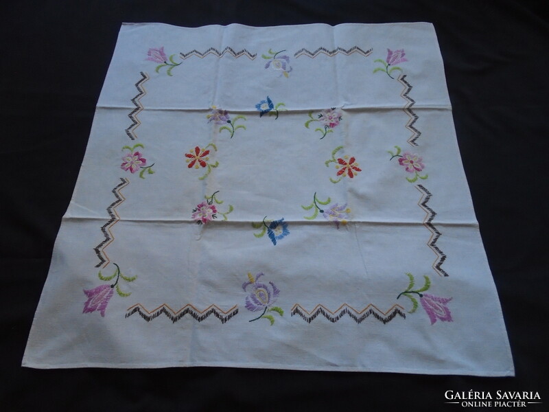 77 X 78 cm old, folk embroidered tablecloth.
