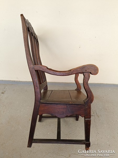 Antik néprajzi népi paraszt faragott bútor fa karfás szék trónszék 826 8811