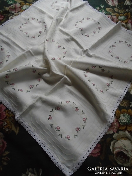 82 X 82 cm silk damask, cross stitch tablecloth, tablecloth.