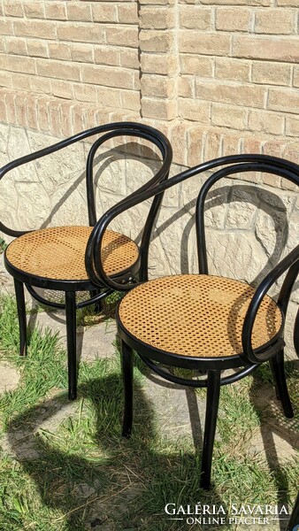 Polish or Austrian thonet chairs with armrests