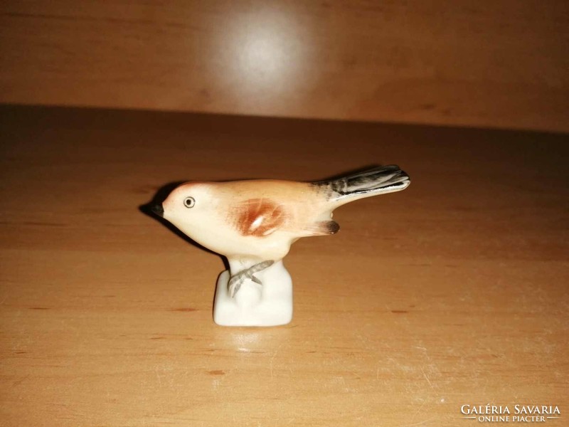 Aquincum porcelain bird figure (2/p)