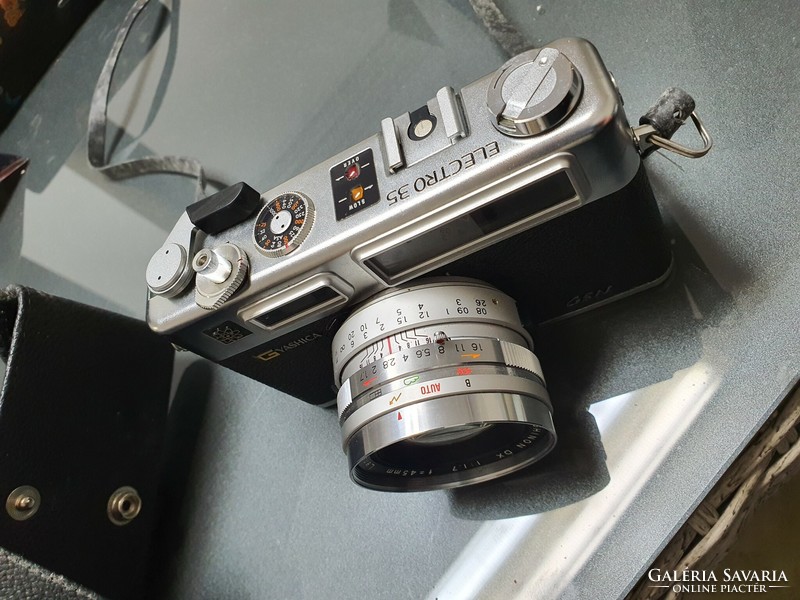 Yashica electro 35 gsn 35mm rangefinder camera.