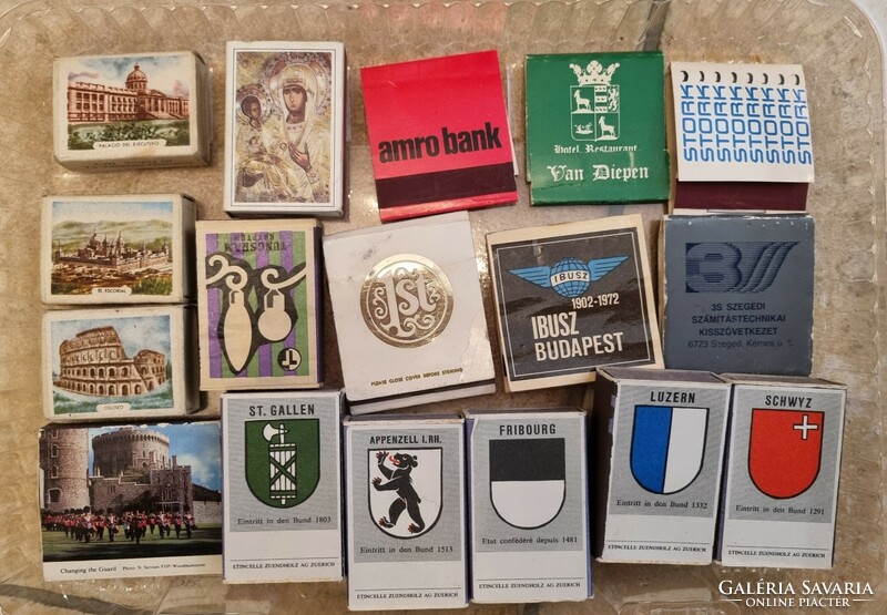 A collection of 17 matchboxes with rarities, ibus, etc.