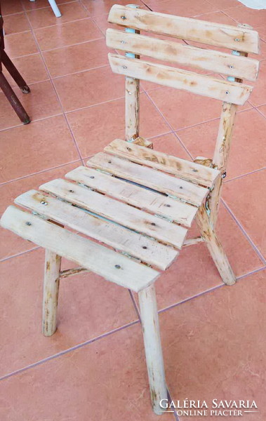 Old small chair, children's chair. Sanded to the wood, prepared for painting!