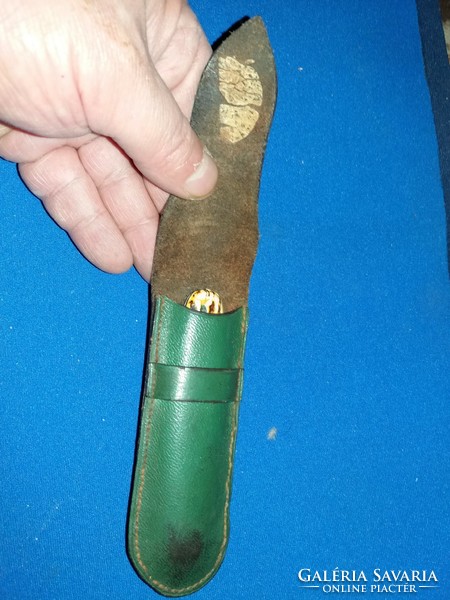 Antique steel blade antler handle hunting knife in green leather case, condition according to the pictures
