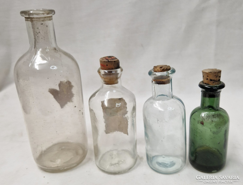 Small and large old bottles, in good condition, sold together