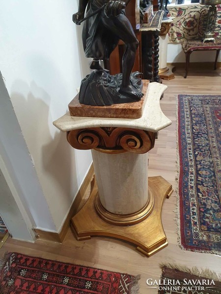 2 large postmens carved from solid wood. Very nice decorative pieces. They are 75cm high