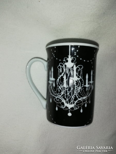 Bone china black and white tea mug