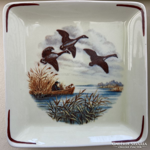 Small plates with Raven House hunter pattern