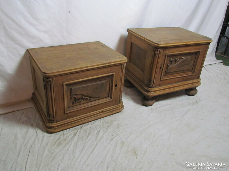 Antique Viennese baroque bedside table 2 pcs (polished)