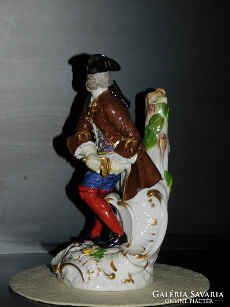 Baroque figure from Meissen