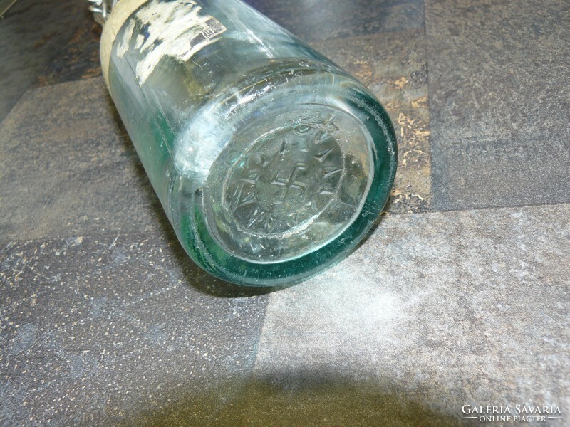 2. World War Carlsberg beer bottle