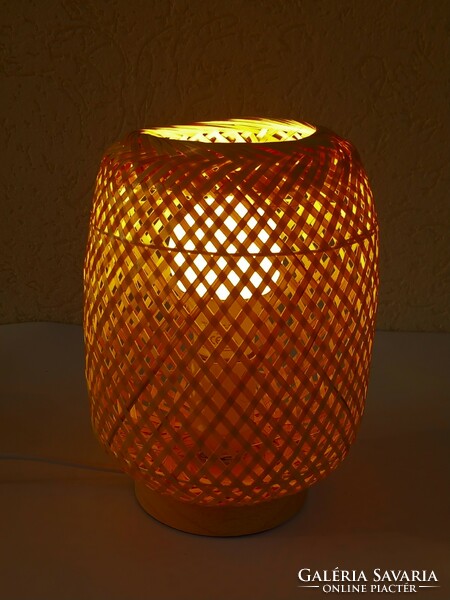 Raffia table lamp handmade negotiable design