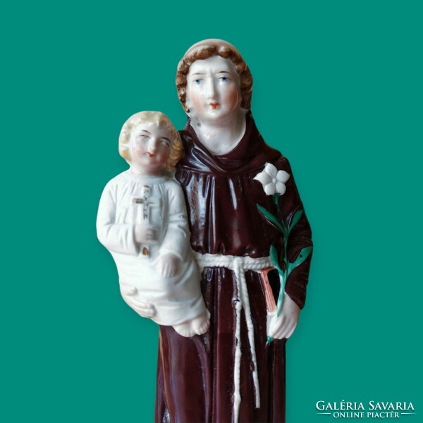 Saint Antal with your little one porcelain favor object