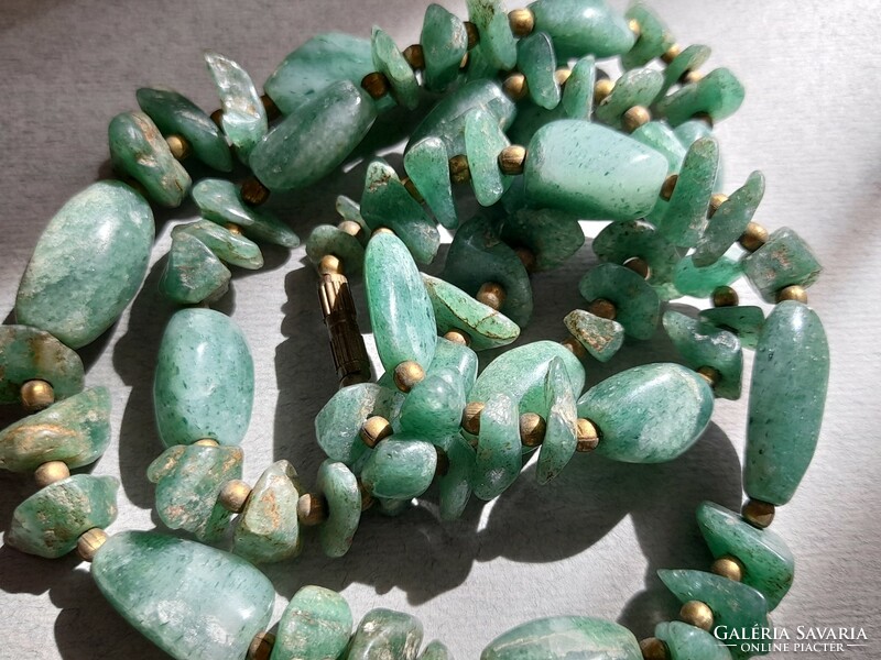 Old jade necklace, 69 cm