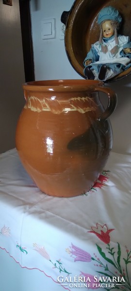 Ceramic glazed tub