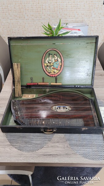 Bavarian zither.