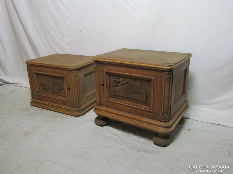 Antique Viennese baroque bedside table 2 pcs (polished)
