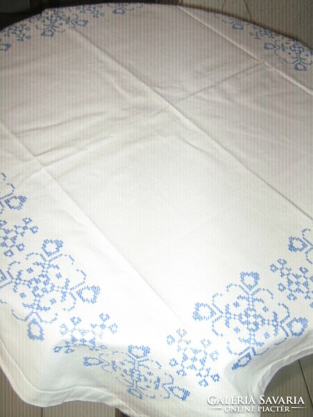 Tablecloth embroidered with beautiful blue cross-eyes