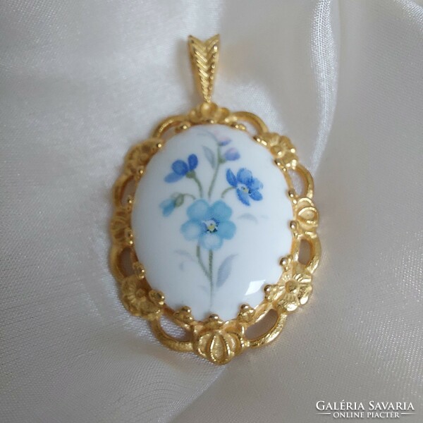 Bizsu ékszer Medálok porcelánból  nefeljcs viola virág angol