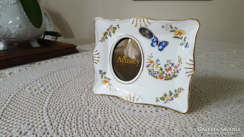 Csodaszép Aynsley porcelán pillangós,virágos asztali képkeret