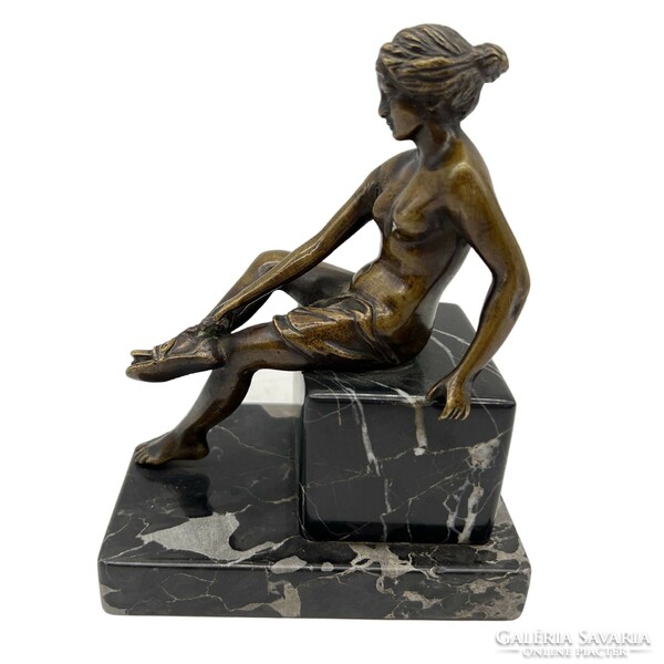 J. Beck bronze sculpture of a girl bathing m01026