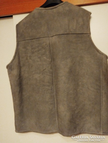 Irha vest