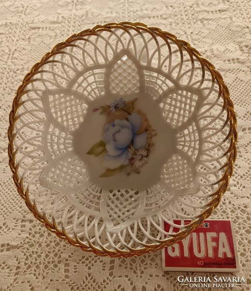 Openwork porcelain basket