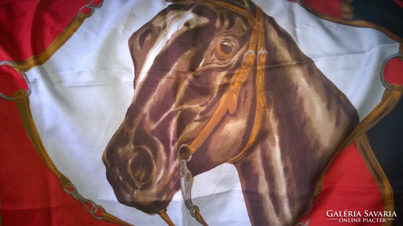 For horse lovers - silky, light piece, great color combination 75x75 cm