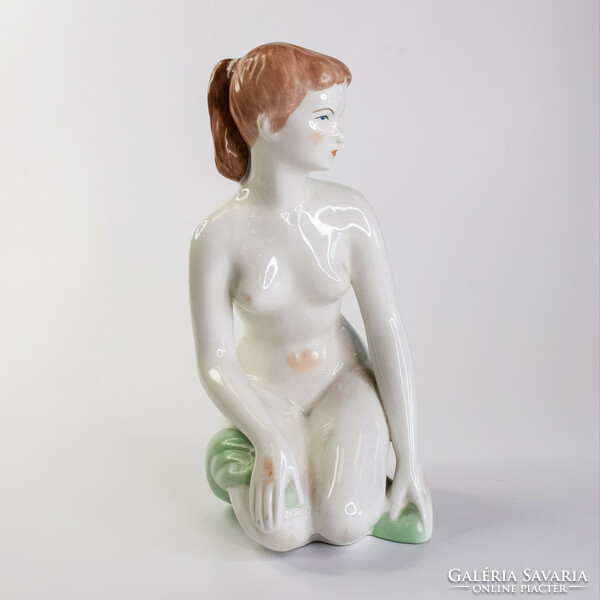 Aquincum female nude figure