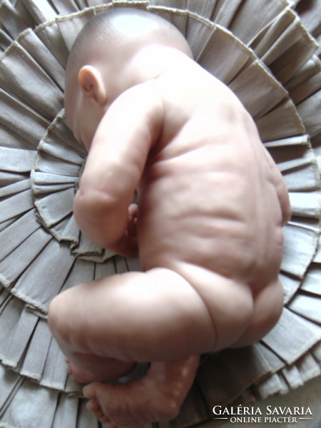 Berenguer doll / lifelike newborn doll