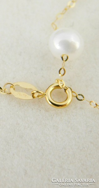 18K gold necklace with white pearls