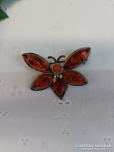 Vintage amber butterfly in silver socket