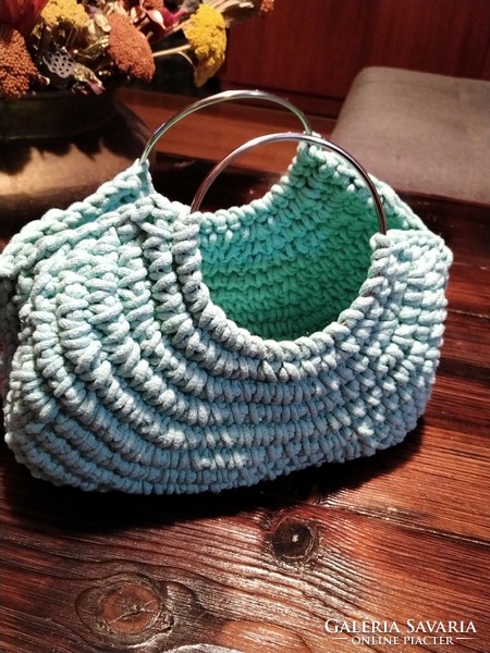 Crochet basket bag