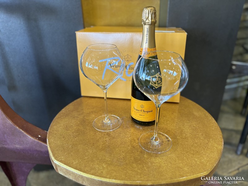 Veuve clicquot rich crystal glasses set of 6