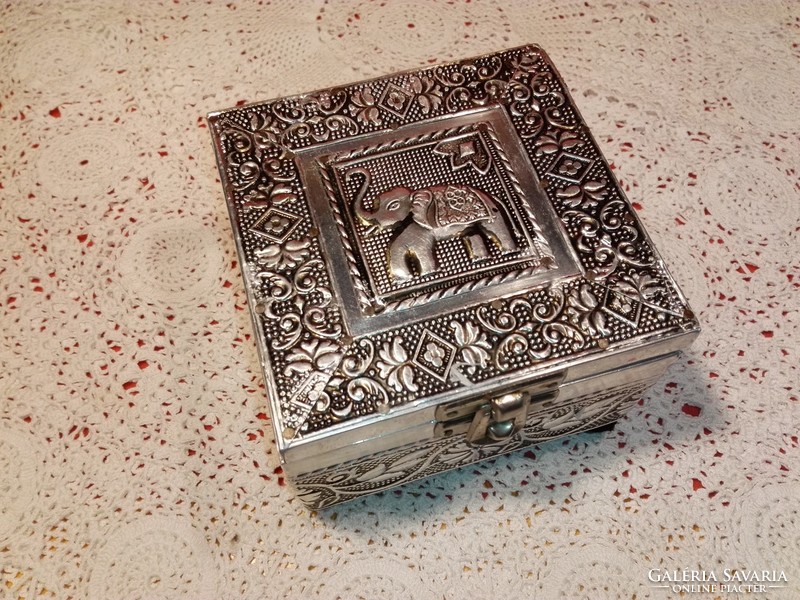 Metal embossed box, jewelry holder.