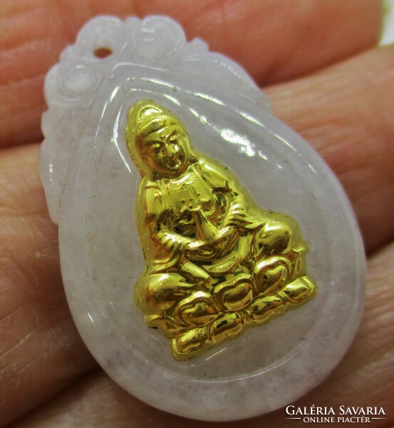 Különleges régi jade medál kicsi 14kt-os arany buddha dísszel