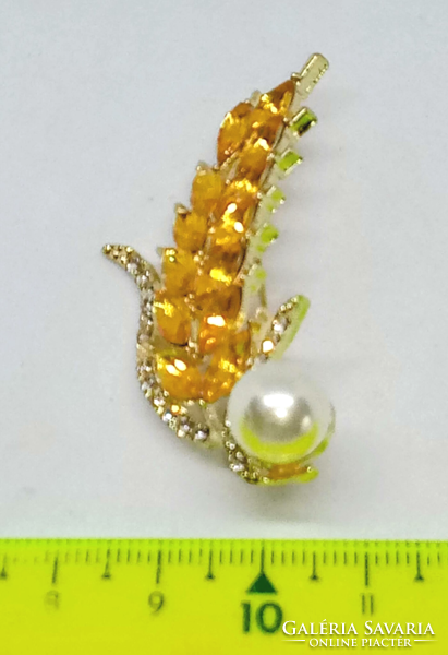 Gold-plated ear of wheat, yellow and clear crystal brooch 22