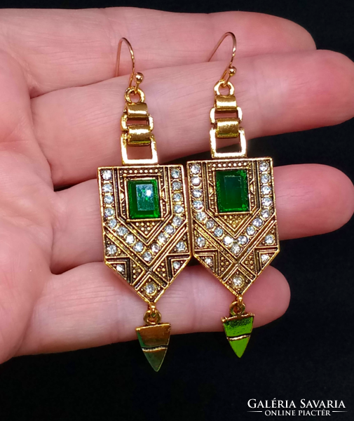 Art deco style green and clear crystal earrings 409