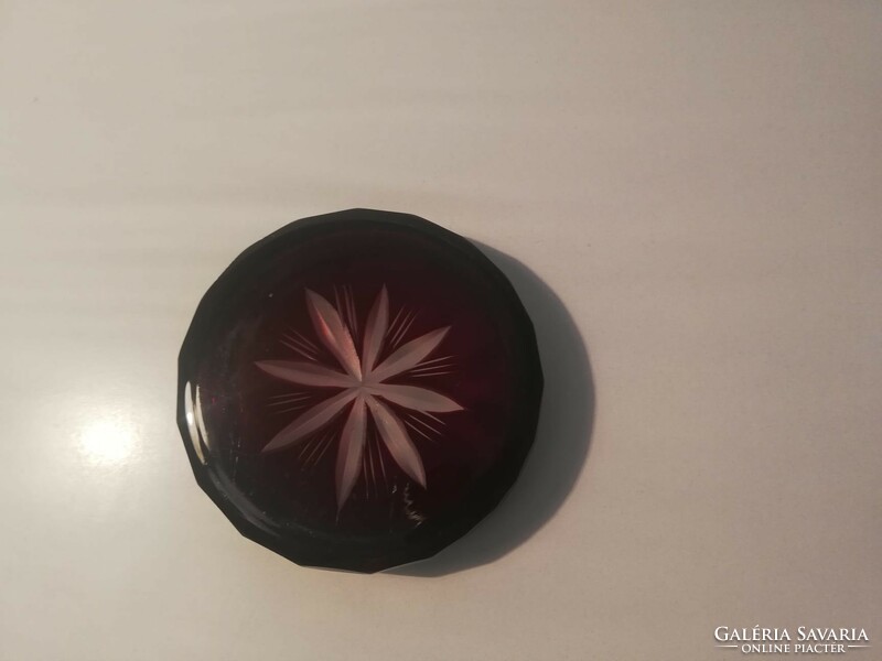 Tiny burgundy ashtray