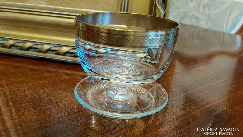 Treat old glass cup, glass offering