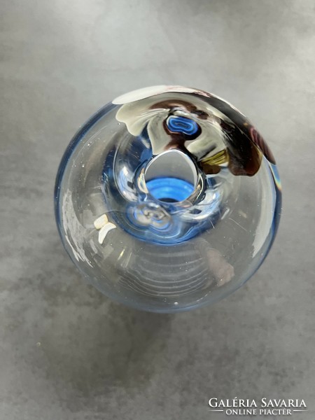 Vastag falú, halvány kék színű modern művészi fújt üveg váza