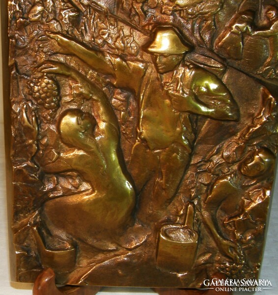Szüretelők - Kincses Mária bronz falikép