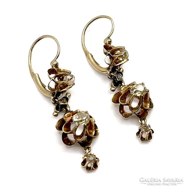 0168. Antique gold earrings with diamonds