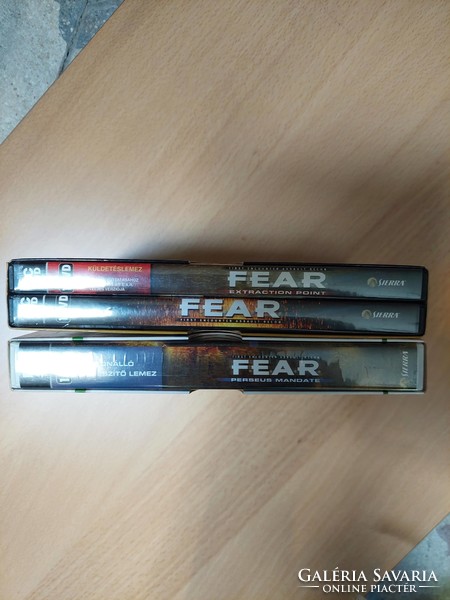 Díszdobozos FEAR sorozat, 2 doboz, 3 lemez, magyar leírás, egyben eladó(Akár INGYENES szállítással),