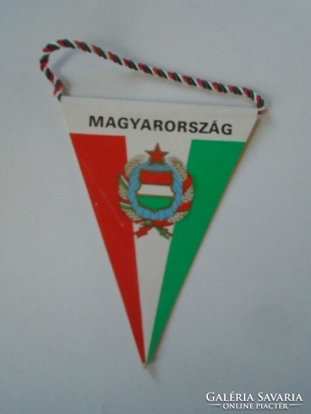 D202148 football - Hungary (Portugal) Hungary 1970's 98 x 75 mm