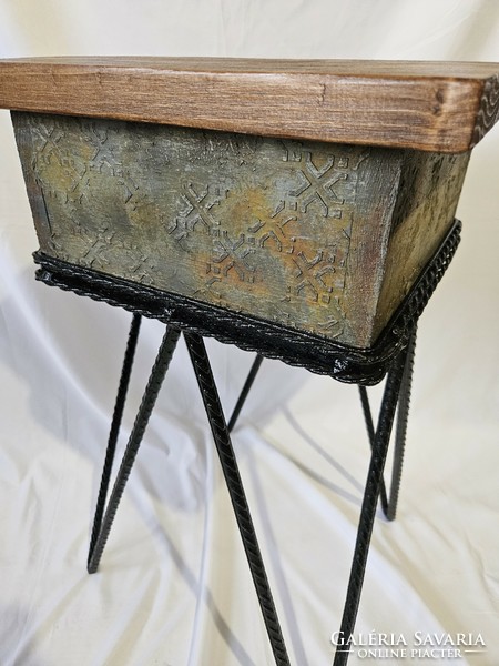 Unique side table with rusty, loft-style painting