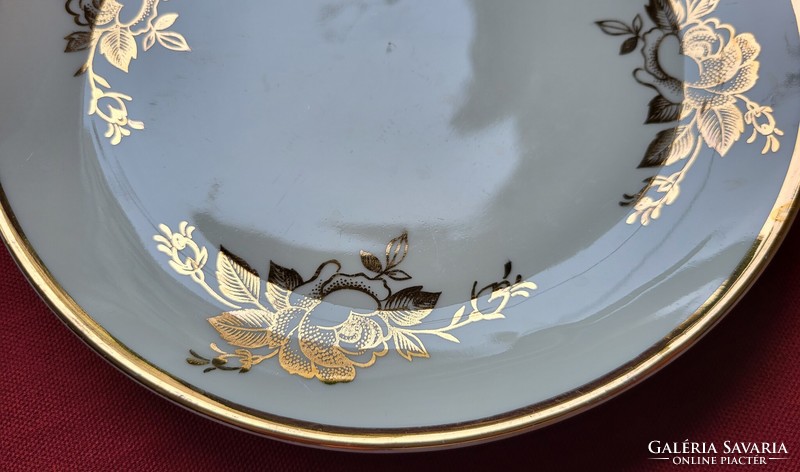 Bareuther Waldsassen Bavaria német porcelán kistányér süteményes tányér virág mintával arany széllel