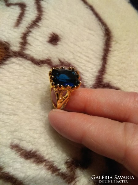 Silver ring, gold-plated, with blue sapphire