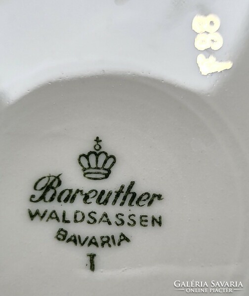 Bareuther Waldsassen Bavaria német porcelán kistányér süteményes tányér virág mintával arany széllel